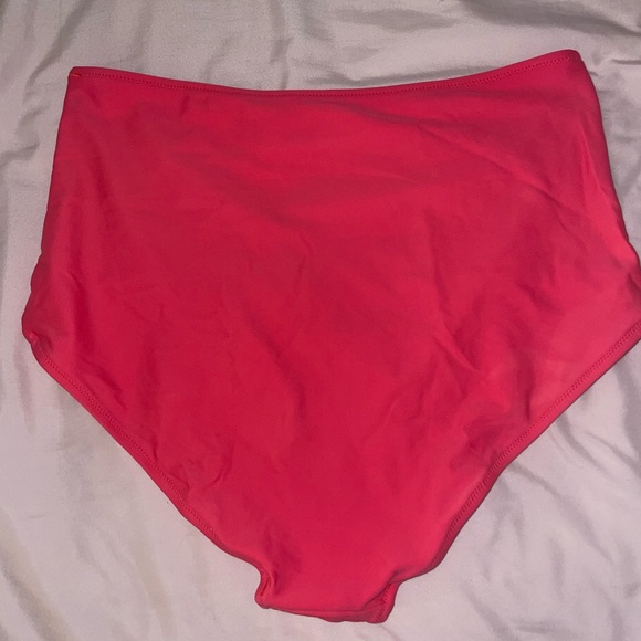 Pink high waisted swimsuit bottoms - Picture 3 of 3
